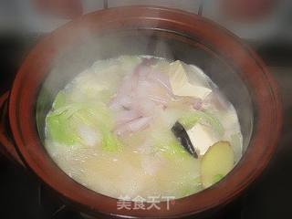 白菜鱿鱼豆腐煲的做法步骤:12