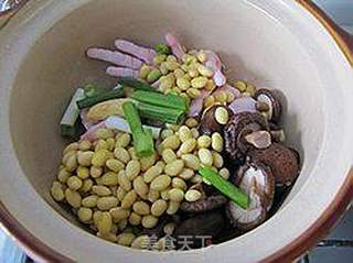 香菇黄豆凤爪汤的做法步骤:5