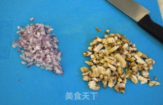 奶油蘑菇汤的做法步骤:2