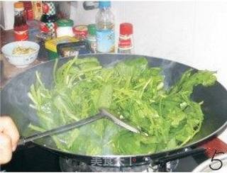 菠菜炒鸡蛋的做法步骤:5