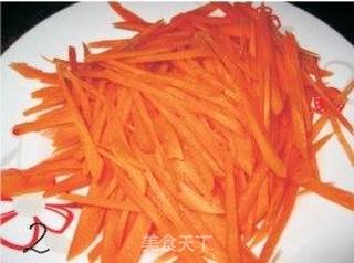 胡萝卜丝炒土豆丝的做法步骤:2