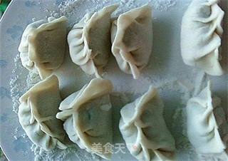草鱼韭菜水饺的做法步骤:6