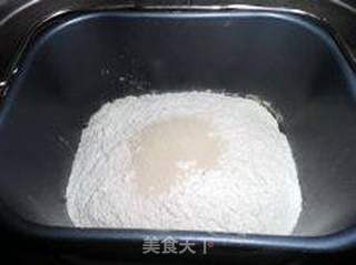 圣诞点心------豆沙肉松面包的做法步骤:2