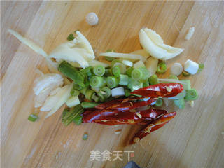 番茄酱炒年糕的做法步骤:5