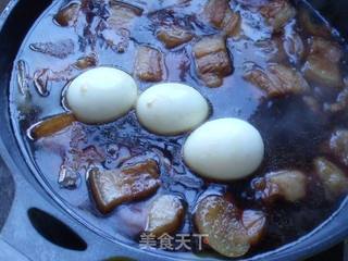 上海本帮特色的浓油赤酱——外婆红烧肉的做法步骤:10