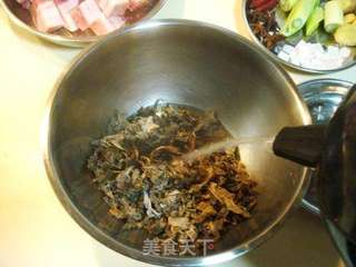 家常菜“梅干菜烧肉”的做法步骤:3