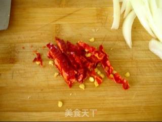 洋葱爆牛柳的做法步骤:4