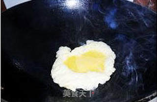 缤纷圣诞腊味炒饭的做法步骤:5