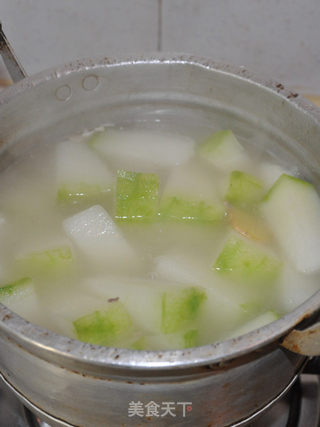 冬瓜排骨汤的做法步骤:8