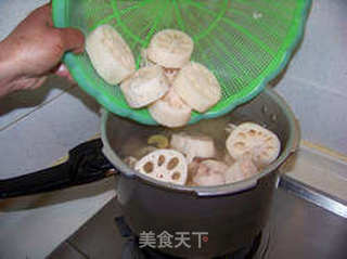 排骨藕汤的做法步骤:6