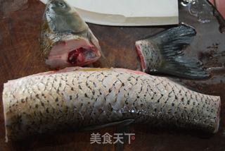 年年有鱼(余)——糖醋浇汁鱼的做法步骤:2