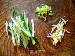 鸿运当头--年菜之汤煲--砂锅鱼头煲的做法步骤:6