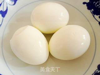 招财进宝----汤煲:腊猪手煲萝卜(加料版)的做法步骤:4