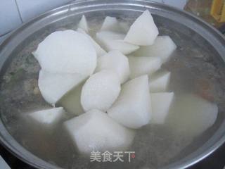 招财进宝----汤煲:腊猪手煲萝卜(加料版)的做法步骤:8