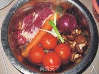 喜气洋洋——番茄羊肉盅的做法步骤：1