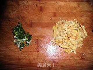 续新年学做春卷皮-----包春卷的做法步骤:4