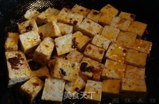 豆豉鲮鱼烧豆腐的做法步骤:5