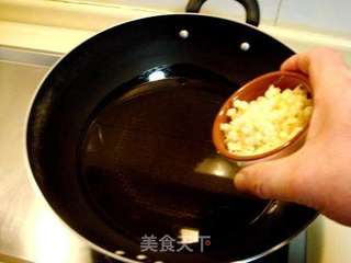 私家菜“避风塘炒鸡翅”的做法步骤：12