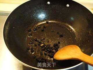 私家菜“避风塘炒鸡翅”的做法步骤：25