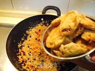 私家菜“避风塘炒鸡翅”的做法步骤：29