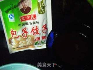 煮饺子不破皮的窍门--芹菜香干猪肉饺的做法步骤:12