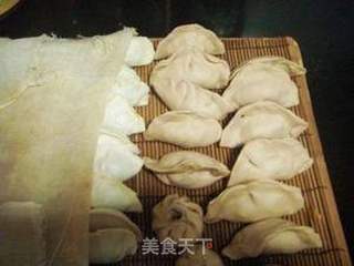 煮饺子不破皮的窍门--芹菜香干猪肉饺的做法步骤:20