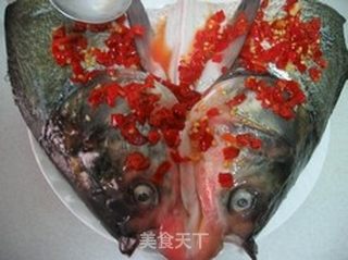 鸿运当头--鲜香剁椒鱼头的做法步骤:8