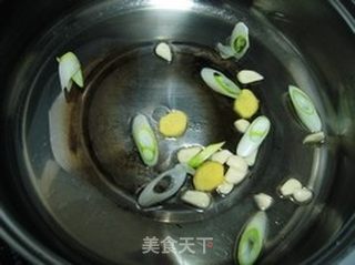 大吉大利--辣焖栗子鸡的做法步骤:6