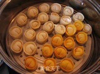 金银满盆--金银元宝饺子的做法步骤：23