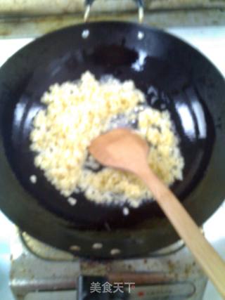 至尊黄金蛋炒饭的做法步骤:11