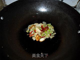 肉丝包菜炒粉的做法步骤：5