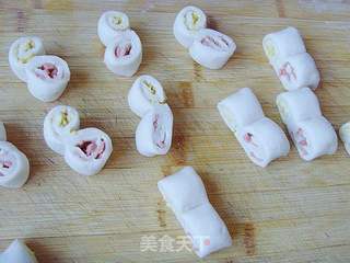 蒸蒸日上:菊花卷的做法步骤:7