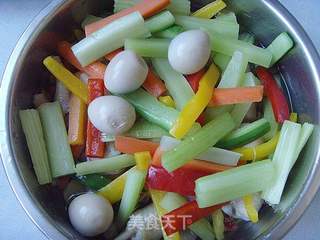 财源滚滚:泡椒凤爪的做法步骤:13