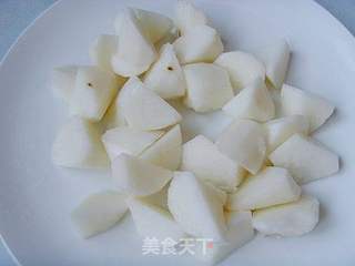 甜甜蜜蜜:拔丝山药的做法步骤:2