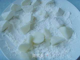 甜甜蜜蜜:拔丝山药的做法步骤:4