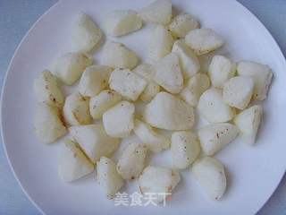 甜甜蜜蜜:拔丝山药的做法步骤:6