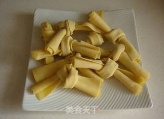 莴笋版腌笃鲜的做法步骤：3