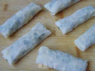 迎春纳福:三丝春卷的做法步骤:6