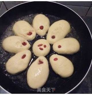 玉米锅贴饼子的做法步骤:7