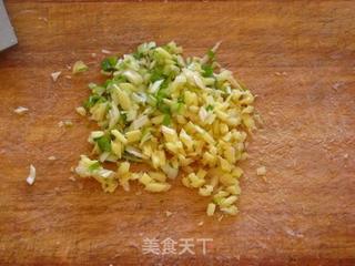 酸菜水饺的做法步骤:2