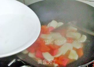 【鸿运当头】——番茄火腿炒年糕的做法步骤:6