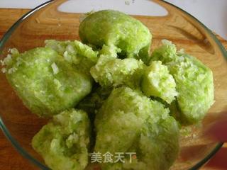 白菜三鲜水饺的做法步骤:8