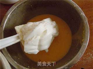 8寸戚风蛋糕的做法步骤:14