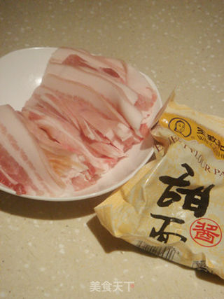 噬荤族健康菜——粉蒸肉的做法步骤：1