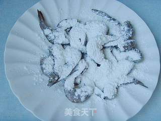 喜气洋洋:竹篓虾的做法步骤:4