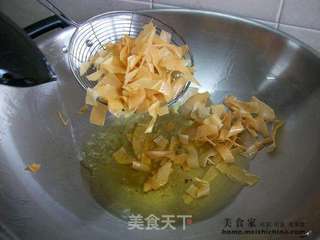 佳节年饼系列(4)没烤箱也可以做年饼@@春卷脆皮的做法步骤:7
