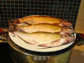 清蒸武昌鱼的做法步骤:2