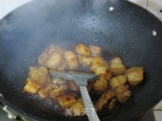 合味鲜:肉烧鱼的做法步骤:5