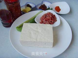 麻婆豆腐的做法步骤：1