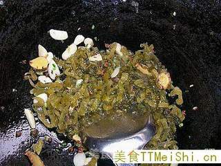 酸菜鱼的做法步骤:2